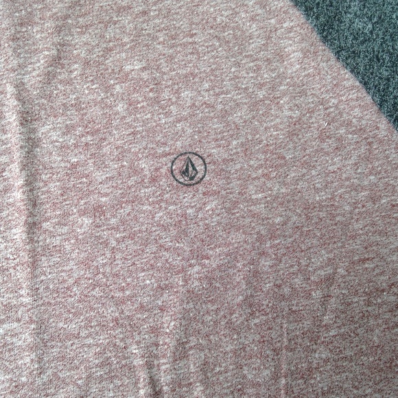 Volcom Modern Fit Baseball QT Sleeve Tee Size Med - Picture 2 of 6